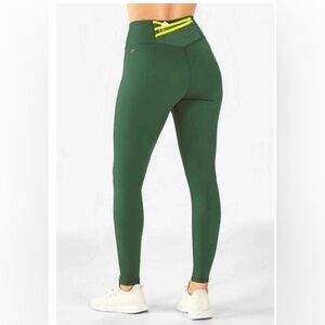 NWT Fabletics Trinity Motion365 High Waisted Green Zip Pocket Leggings size M